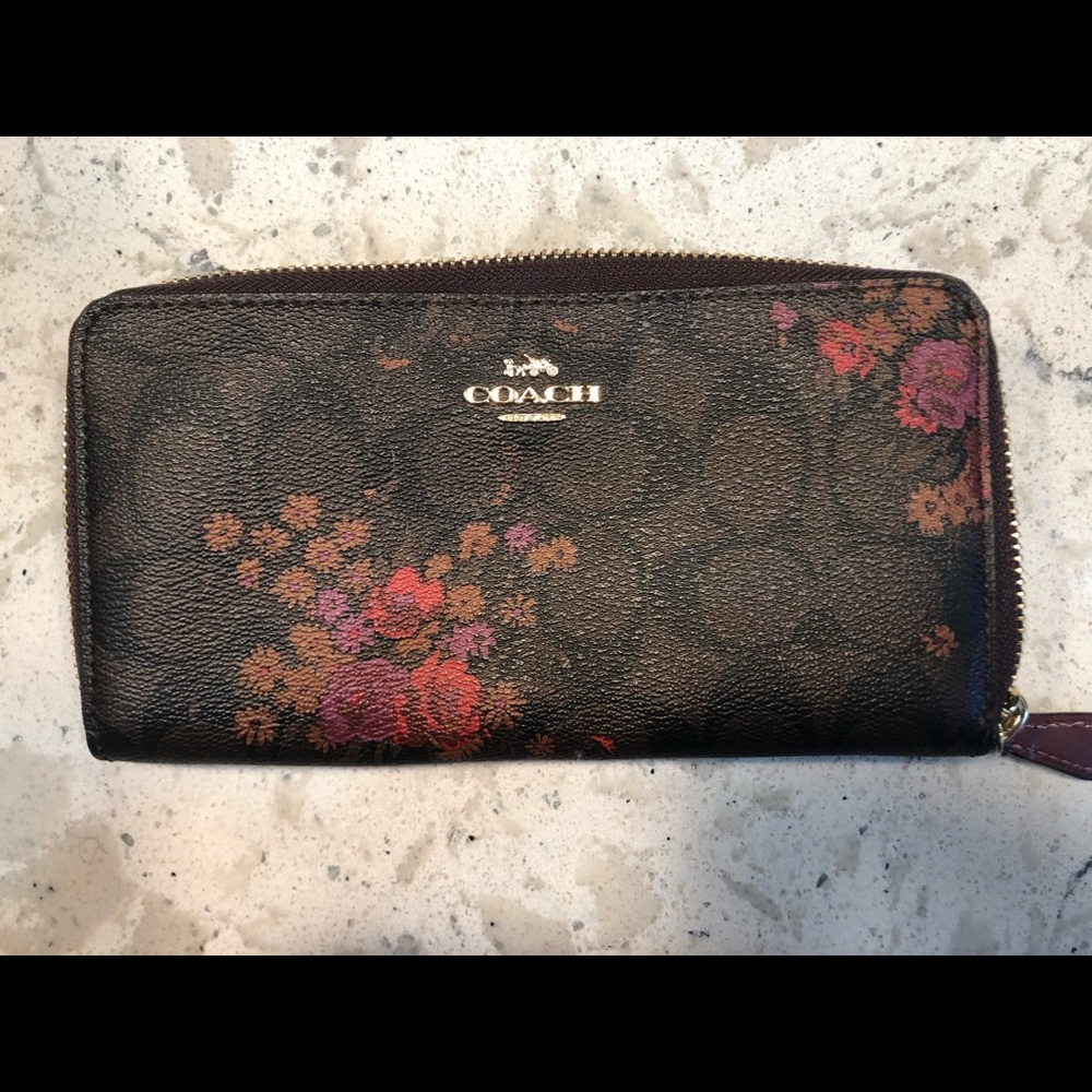 Coach Accordion Zip Wallet